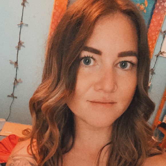 Meet your Posher, Colleen - Picture 1 of 1